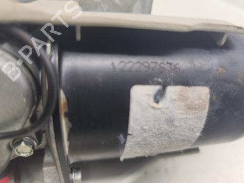 Used Front wiper motor Front wiper motor JEEP GRAND CHEROKEE II (WJ, WG) 3.1 TD 4x4 (140 hp) 33018923 33018923