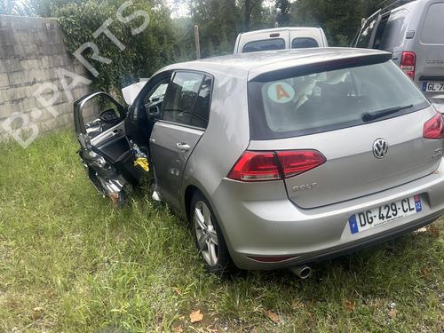 Brugte VW GOLF VII (5G1, BQ1, BE1, BE2) 1.6 TDI (105 hp) 4229491