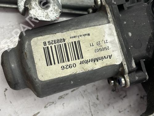 Used Front right window mechanism Front right window mechanism NISSAN NOTE (E11, NE11) 1.5 dCi (86 hp) 22843222 22843222