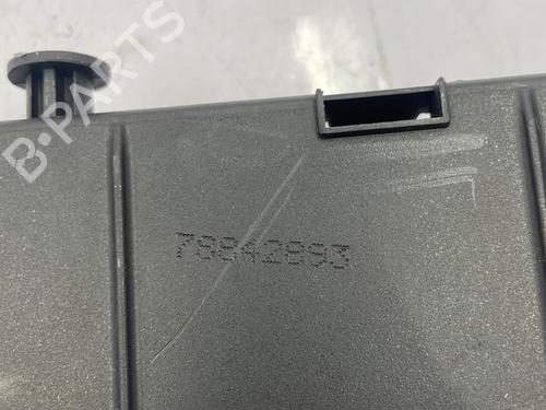 Used Fuse box Fuse box 22830536 22830536