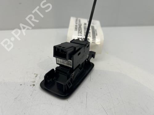 Left rear window switch JAGUAR XE (X760) 2.0 D AWD | BP39422694I29 - Image 4