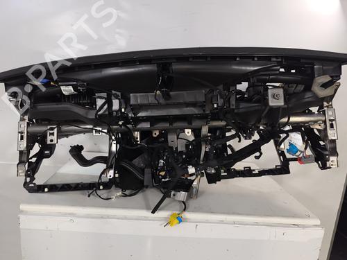 Used Dashboard Dashboard PEUGEOT 3008 II SUV (MC_, MR_, MJ_, M4_) 1.2 THP/ PureTech 130 (MRHNSM, MRHNSU, MRHNSJ, MRHNYW,... (131 hp) 29515909 29515909