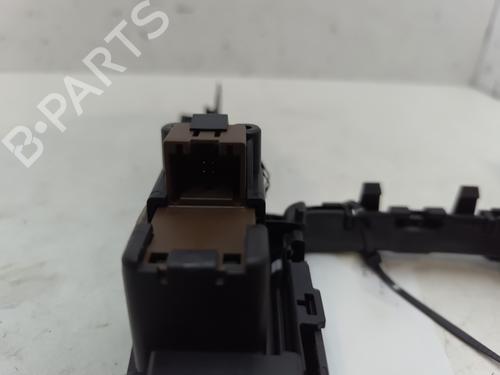 switch-audi-a4-b8-8k2-2007-2008-2009-2010-2011-2012-2013-2014-2015-2016-2017-28823962 main image