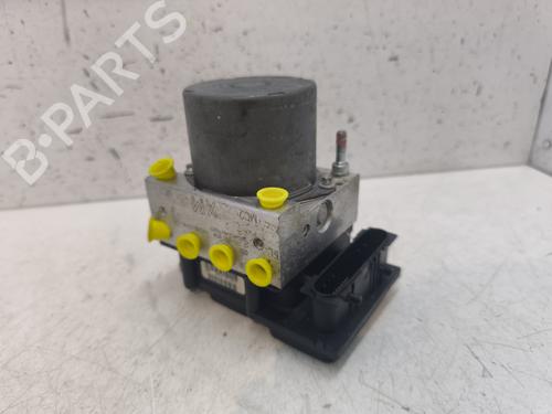 Used ABS pump TOYOTA AURIS (_E15_) 1.4 D-4D (NDE150_, NDE150R) (90 hp) 27931166