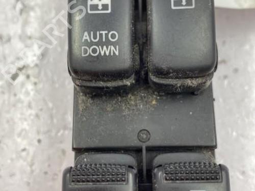 Switch HYUNDAI TUCSON (JM) 2.0 CRDi All-wheel Drive | BP22839244I30 