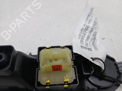 Left front window switch RENAULT TWINGO III (BCM_, BCA_) Z.E: (BCA1) | BP37732185I27 - Image 4
