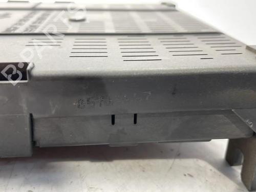 Used Fuse box Fuse box PEUGEOT 308 I (4A_, 4C_) 1.6 HDi (90 hp) 22833938 22833938