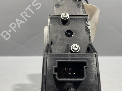 Right front window switch MERCEDES-BENZ VITO / MIXTO Van (W639) 111 CDI (639.601, 639.603) | BP28328317I26 