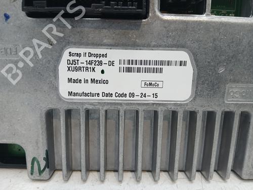 display-monitor-ford-kuga-ii-dm2-2012-30315686 main image