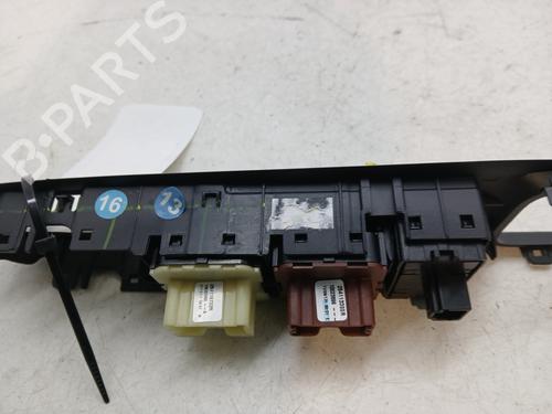 Left front window switch RENAULT CLIO IV (BH_) 1.2 TCe 120 (BHAU) | BP29894355I27 