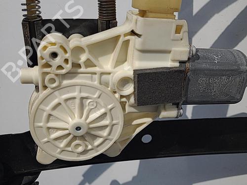 Used Front right window mechanism Front right window mechanism FORD MONDEO IV (BA7) 1.6 Ti (125 hp) 22823580 22823580