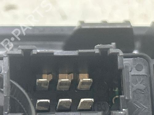 Right front window switch CITROËN C3 II (SC_) 1.4 | BP39979133I26 - Image 3