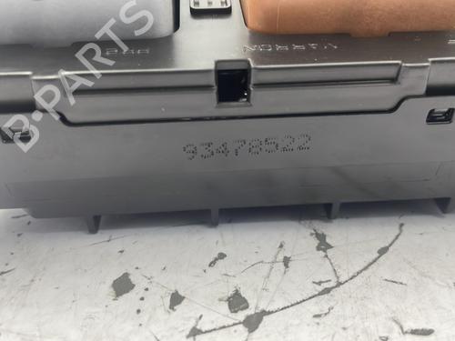 Used Fuse box Fuse box 22842165 22842165