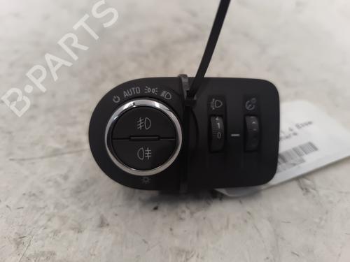 Used Headlight switch OPEL CORSA E (X15) 1.4 Turbo (08, 68) (101 hp) 24643567