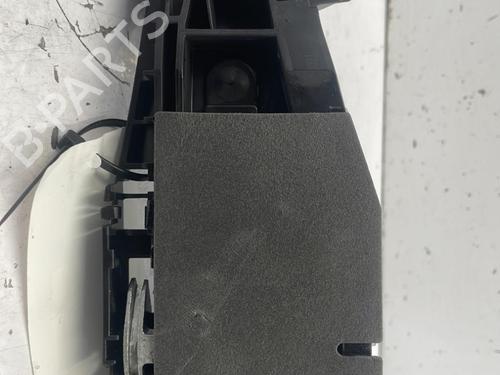 Rear left exterior door handle PEUGEOT 3008 II SUV (MC_, MR_, MJ_, M4_) 1.2 THP/ PureTech 130 (MRHNSM, MRHNSU, MRHNSJ, MRHNYW,... | BP22842443C130 