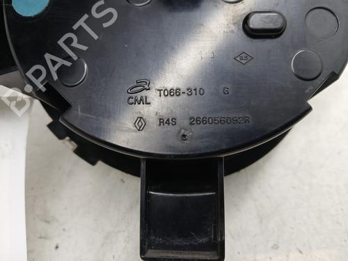 Left front fog light RENAULT KADJAR (HA_, HL_) 1.6 dCi 130 (HLA4) | BP29894245C30