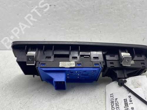 Used Left front window switch Left front window switch FIAT GRANDE PUNTO (199_) [2005-2026] 32218736 32218736