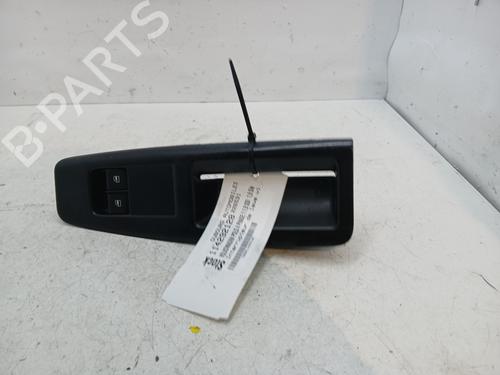 Fensterheberschalter links vorne für VW POLO IV (9N_, 9A_) 1.9 SDI (64 hp) 29894212