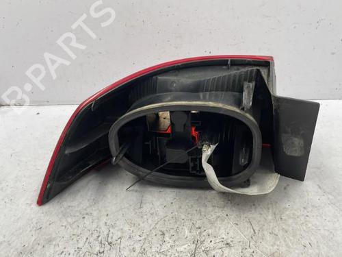 Used Right tailgate light RENAULT LAGUNA II (BG0/1_) 1.9 dCi (107 hp) 22834523