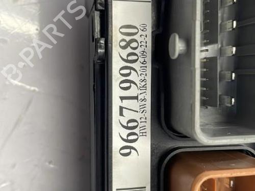 Used Fuse box Fuse box CITROËN C3 II (SC_) 1.2 VTi 82 (82 hp) 22840435 22840435