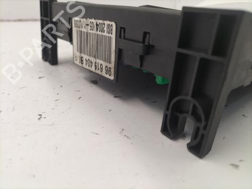 Used Fuse box Fuse box PEUGEOT 307 (3A/C) 1.6 HDi 110 (109 hp) 22846836 22846836