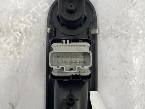 Used Mirror switch Mirror switch RENAULT CLIO III (BR0/1, CR0/1) 1.5 dCi (BR17, CR17) (86 hp) 22831354 22831354