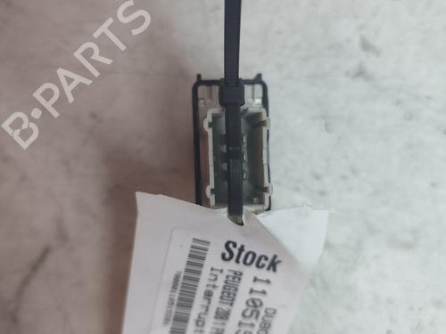 Right front window switch PEUGEOT 208 I (CA_, CC_) 1.2 VTI 82 | BP28117985I26