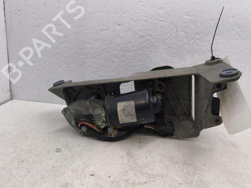 Used Front wiper motor Front wiper motor RENAULT TWINGO I (C06_) 1.2 (C063, C064) (55 hp) 33160841 33160841