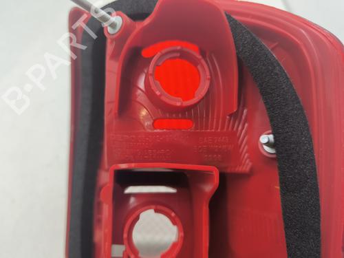 Used Left taillight Left taillight TOYOTA RAV 4 II (_A2_) 2.0 D 4WD (CLA20_, CLA21_, CLA20R, CLA21R) (116 hp) 31621707 31621707