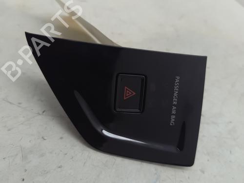 Used Warning switch VW POLO VI (AW1, BZ1, AE1) 1.0 TSI (95 hp) 29582086
