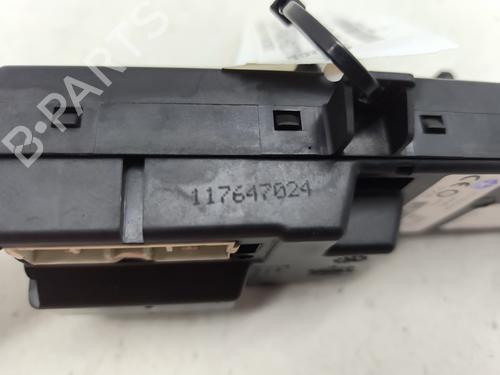 Used Right front window switch Right front window switch JEEP GRAND CHEROKEE II (WJ, WG) 2.7 CRD 4x4 (163 hp) 32008873 32008873