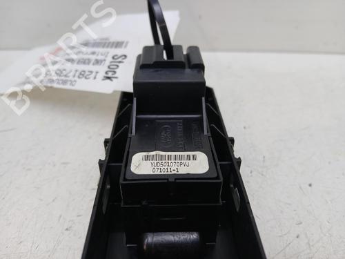 Used Right rear window switch Right rear window switch 36804043 36804043