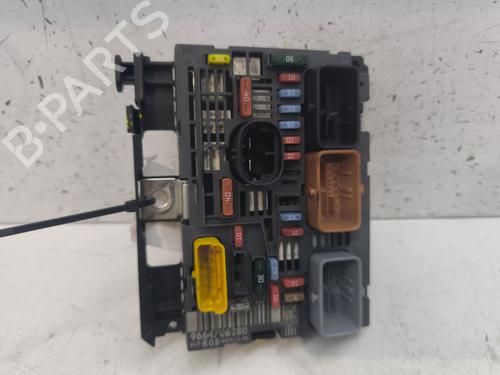 Fuse box PEUGEOT 308 CC (4B_) 2.0 HDi (4BRHRH, 4BRHRJ) | BP28277575E1 