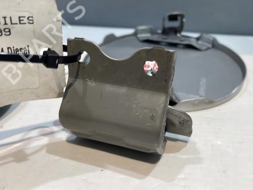 Used Fuel flap Fuel flap TOYOTA YARIS (_P1_) 1.4 D-4D (NLP10_, NLP10R) (75 hp) 30497359 30497359