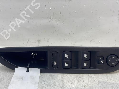 Used Left front window switch PEUGEOT 208 II (UB_, UP_, UW_, UJ_) e-208 (136 hp) 30045699