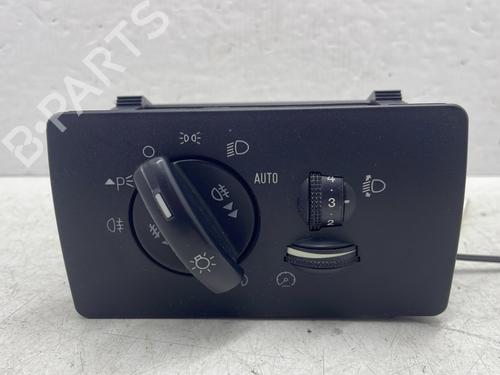 Used Headlight switch FORD MONDEO III (B5Y) 2.0 TDCi (130 hp) 31799896