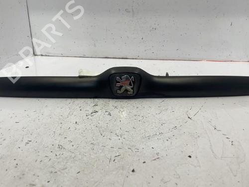Pynteleist til bakluke PEUGEOT 206 Hatchback (2A/C) 1.9 D (69 hp) 22840238