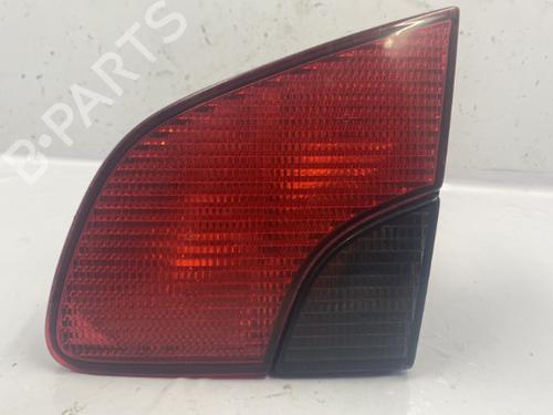 Feu de coffre droit Feu de coffre droit PEUGEOT 406 Break (8E/F) 2.0 HDI 110 (109 hp) 22844190 22844190
