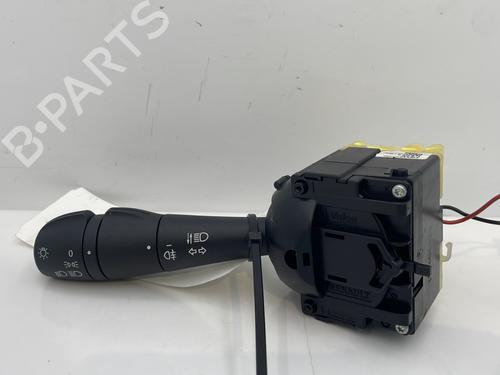 Used Switch RENAULT TWINGO III (BCM_, BCA_) 0.9 TCe 90 (BCM9, BCM2) (90 hp) 32404854