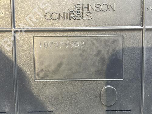Used Fuse box Fuse box 27183143 27183143