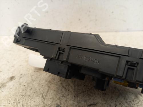 Fuse box PEUGEOT 206+ (2L_, 2M_) 1.1 | BP24468823E1 - Image 2