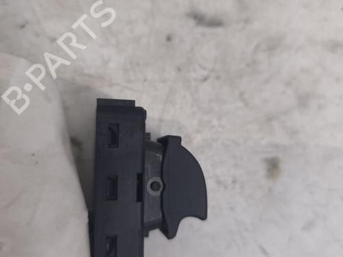 Used Right rear window switch Right rear window switch PEUGEOT 3008 I MPV (0U_) 1.6 HDi (112 hp) 26642386 26642386