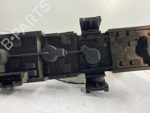 Used Lamp holder CITROËN XSARA PICASSO (N68) 2.0 HDi (90 hp) 22817806