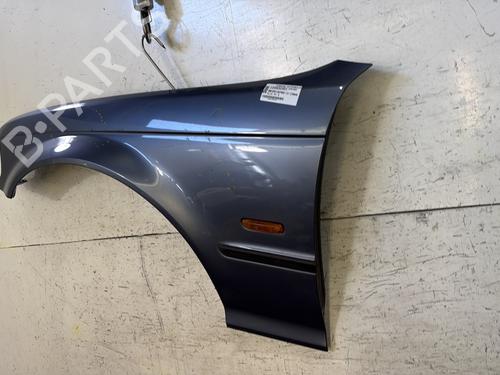 Voorscherm links Voorscherm links BMW 3 (E46) 316 i (105 hp) 34259810 34259810