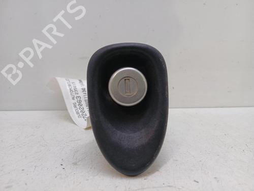 Switch TOYOTA YARIS (_P9_) 1.4 D-4D (NLP90_, NLP90R) | BP36769004I30 - Image 3