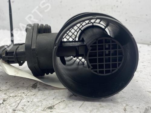 Mass air flow sensor OPEL ZAFIRA A MPV (T98) 2.2 DTI 16V (F75) | BP22843783M95 