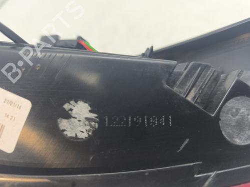 Used Right tailgate light Right tailgate light PEUGEOT 3008 I MPV (0U_) 1.6 HDi (114 hp) 33178227 33178227