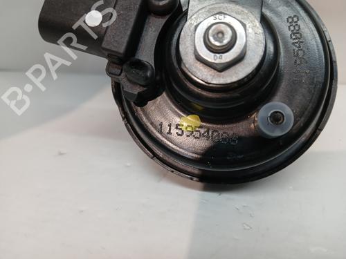 horn-audi-q4-e-tron-suv-f4b-2020-30787805 main image