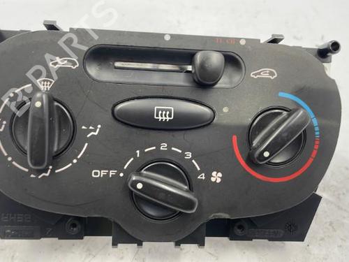 Climate control PEUGEOT 206 Hatchback (2A/C) 1.4 i | BP22832592I5 
