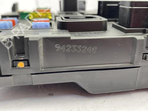 Used Fuse box CITROËN XSARA PICASSO (N68) 1.6 HDi (109 hp) 22842958